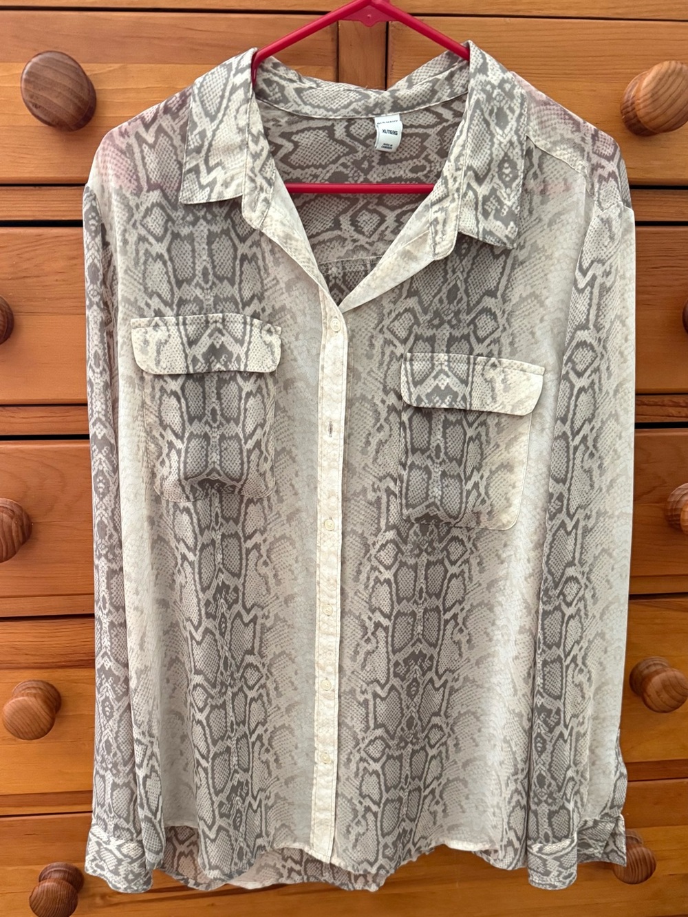 Old Navy Women’s Gray/Taupe SHEER Snake-Print Button-Down Shirt Size XL